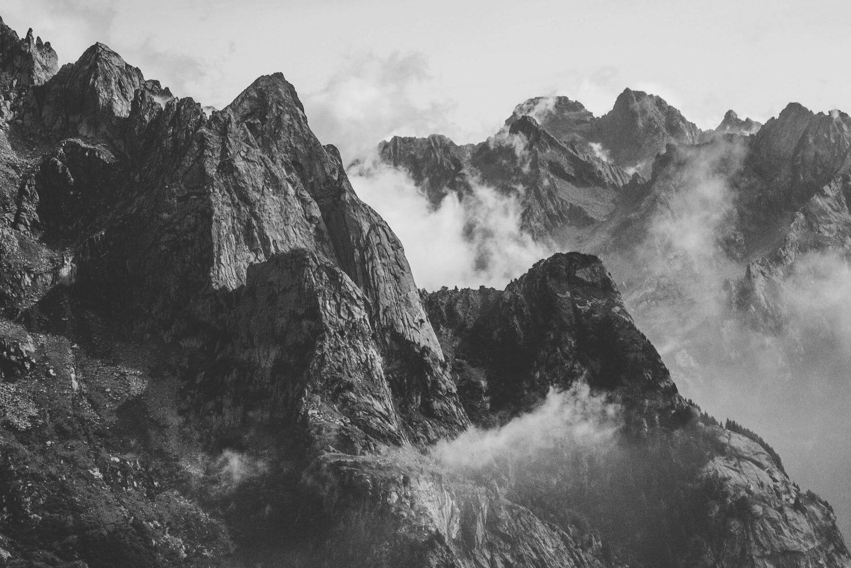 Hazy Mountains, Mountain Range, Mist, Clouds, B&W Photography, Black and White, Black and white photo, rocky, sharp mountains